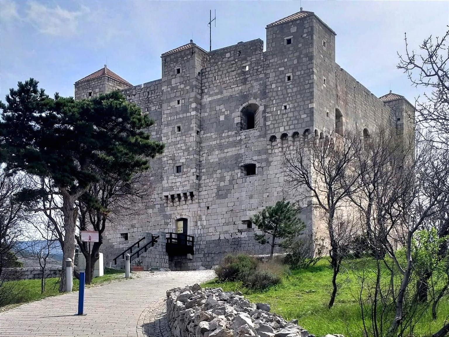 Apartmani "Mnm", Senj Senj  Exteriér fotografie